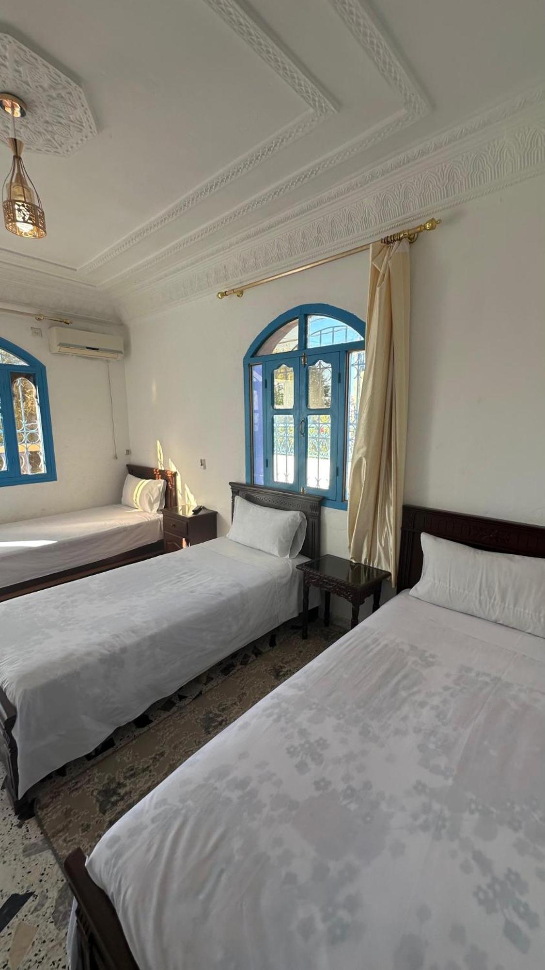Hotel Al Amana シェフシャウエン エクステリア 写真