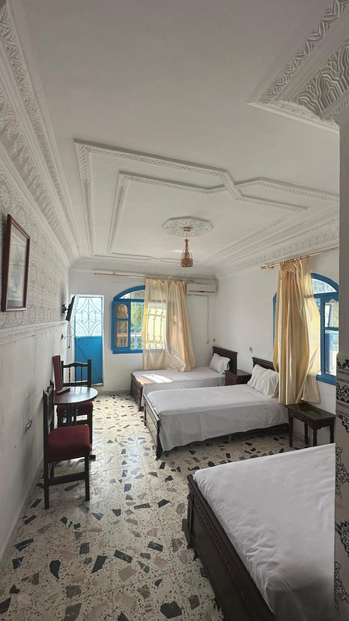 Hotel Al Amana シェフシャウエン エクステリア 写真
