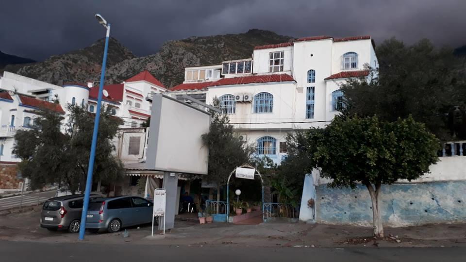 Hotel Al Amana シェフシャウエン エクステリア 写真